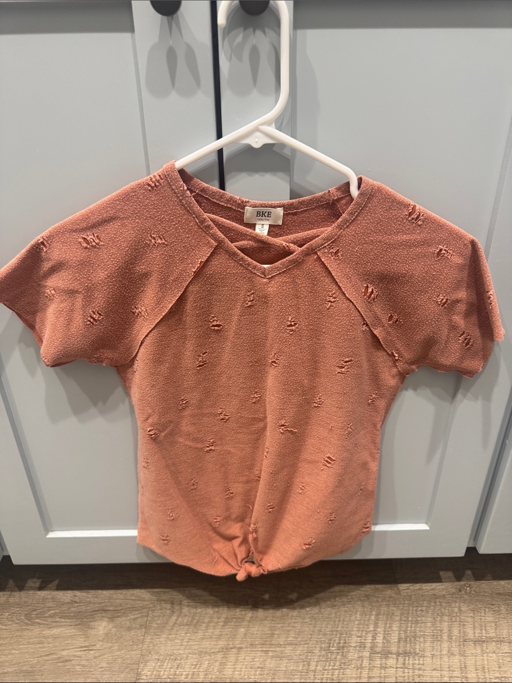BKE Women's Short-Sleeve Distressed Knit Top - Coral